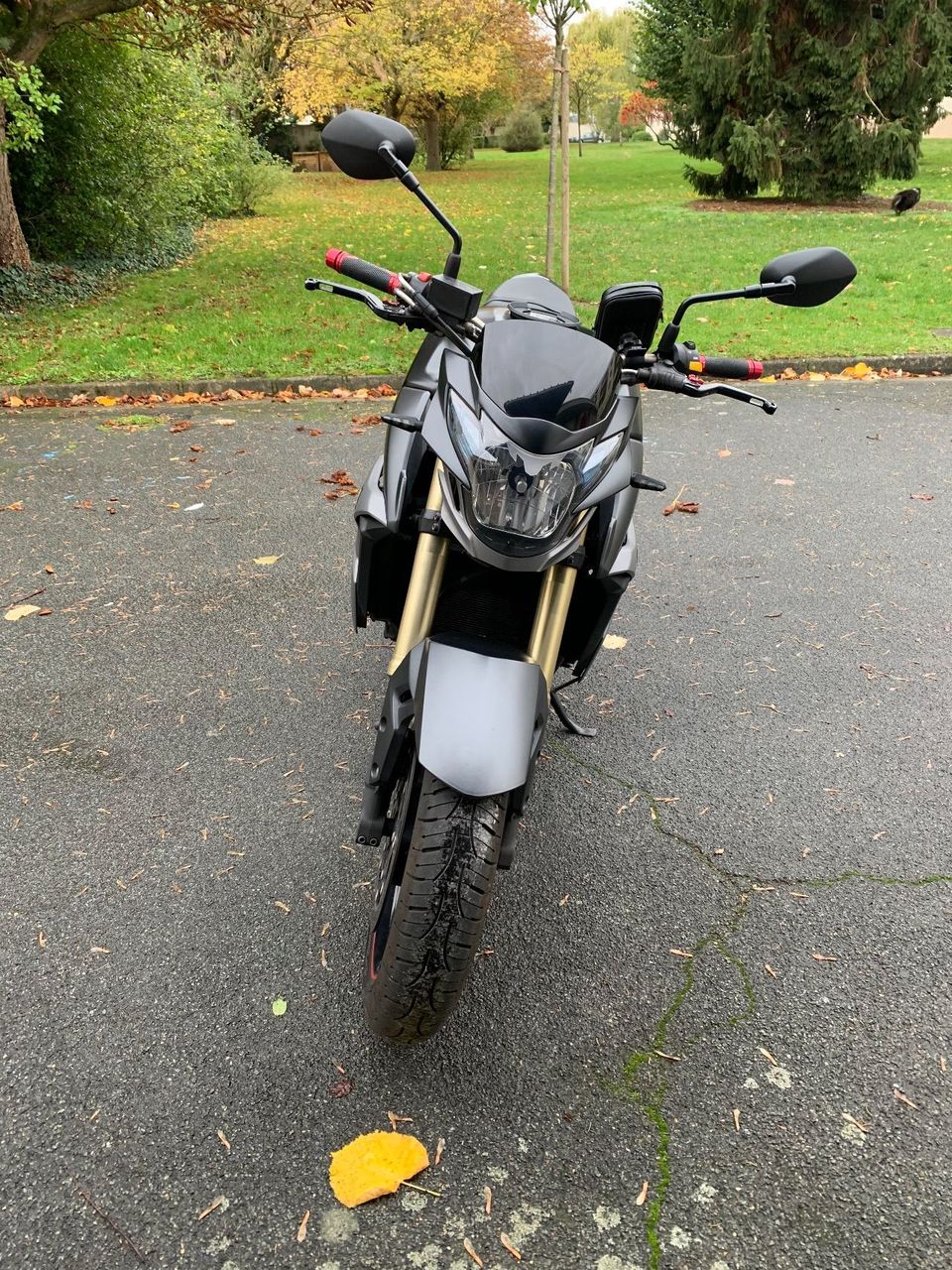 Photo SUZUKI GSR 750 A