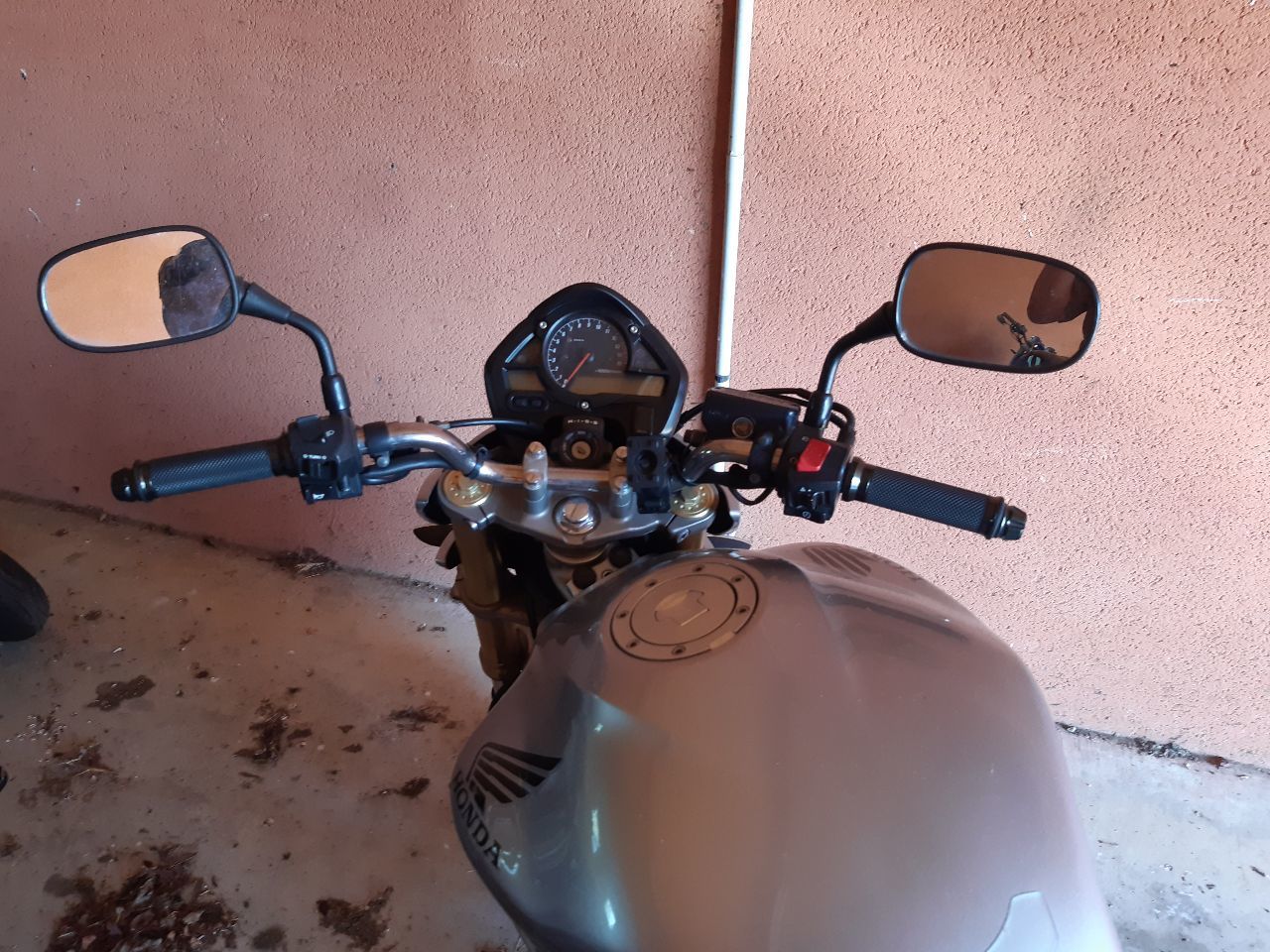 Photo HONDA CB 600 F