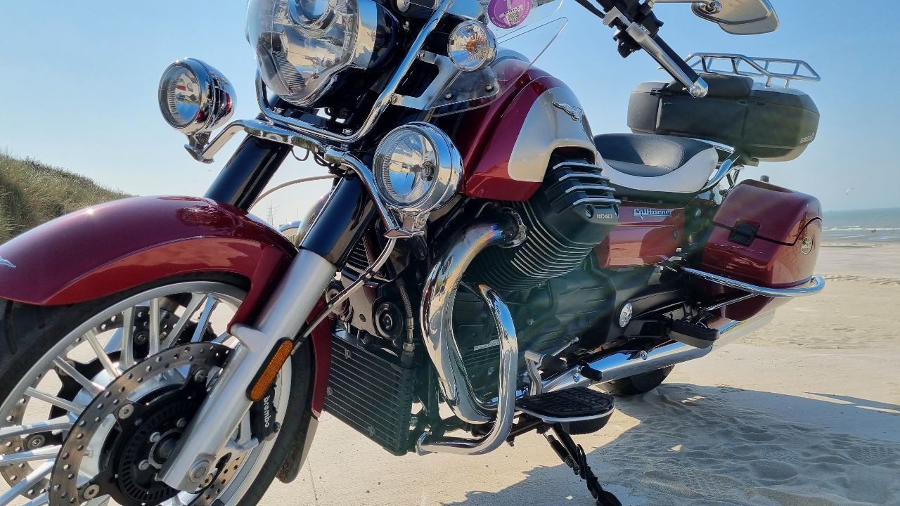 Photo MOTO GUZZI CALIFORNIA