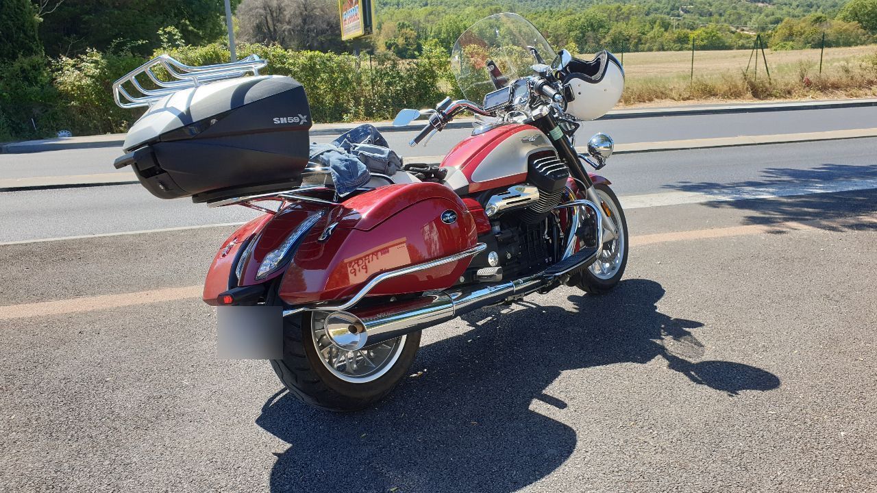 Photo MOTO GUZZI CALIFORNIA