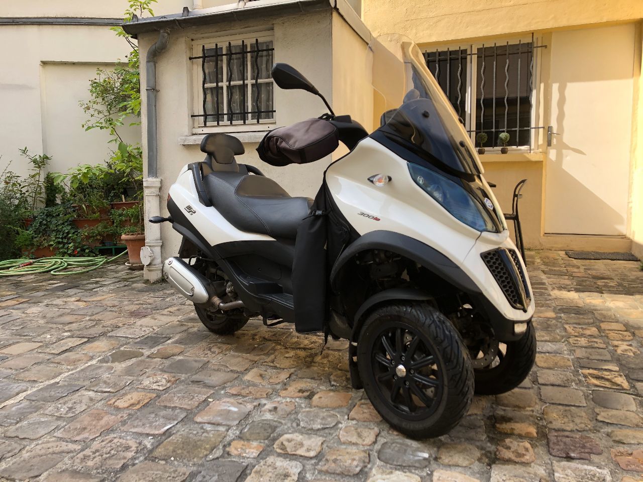 Photo PIAGGIO MP3 300 LT