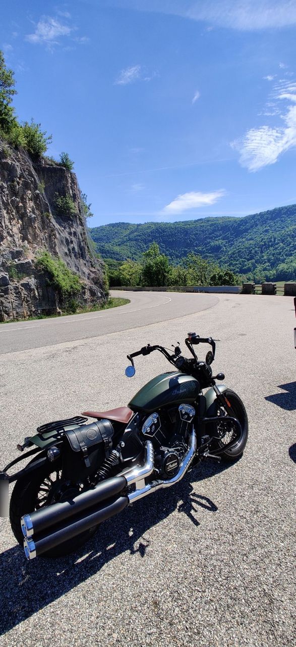 Photo INDIAN SCOUT BOBBER