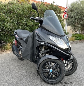 PIAGGIO MP3 300 HPE