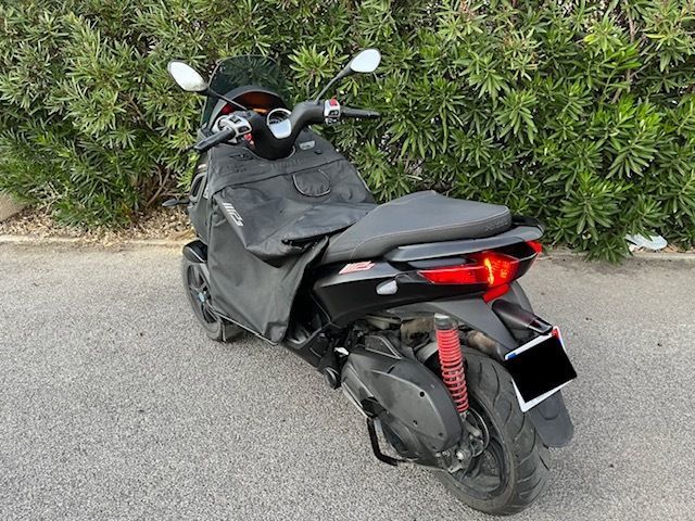 Photo PIAGGIO MP3 300 HPE