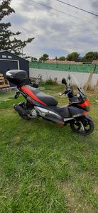 APRILIA SR MAX 125