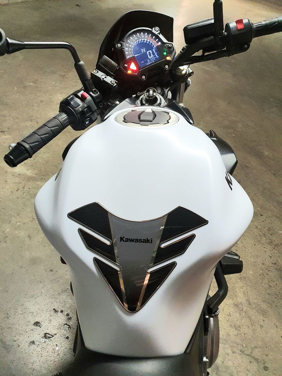 Photo KAWASAKI Z650