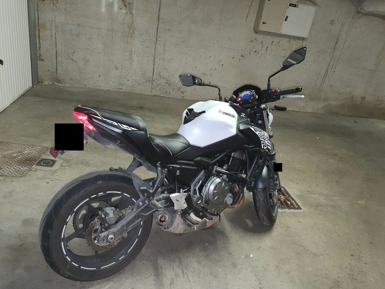 Photo KAWASAKI Z650
