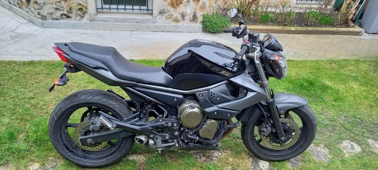 Photo YAMAHA XJ6