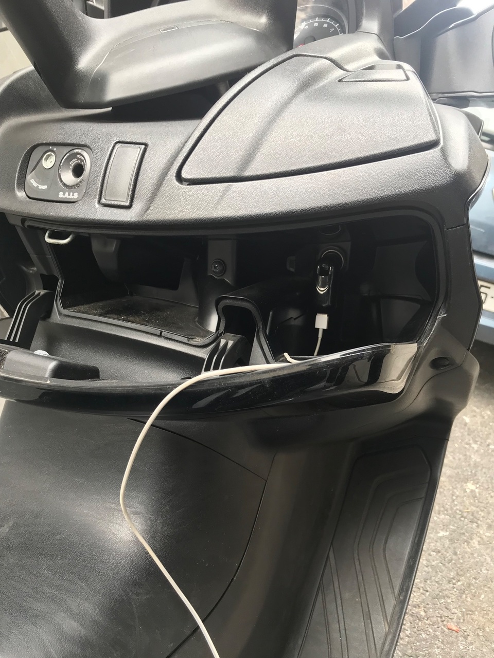 Photo SUZUKI BURGMAN 650