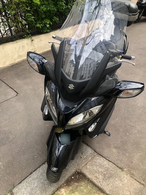 Photo SUZUKI BURGMAN 650