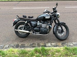 TRIUMPH BONNEVILLE T100