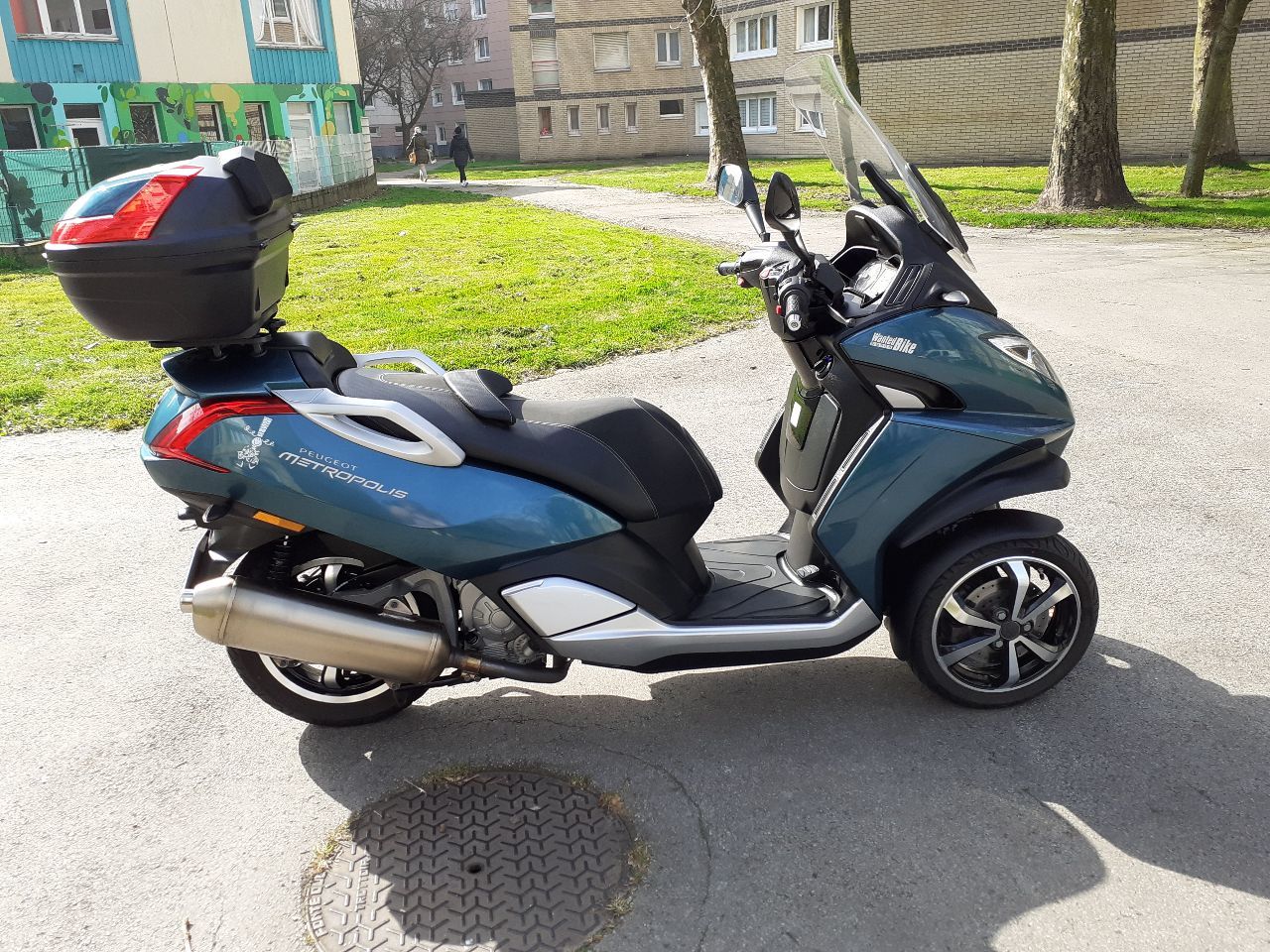 Photo PEUGEOT METROPOLIS 400