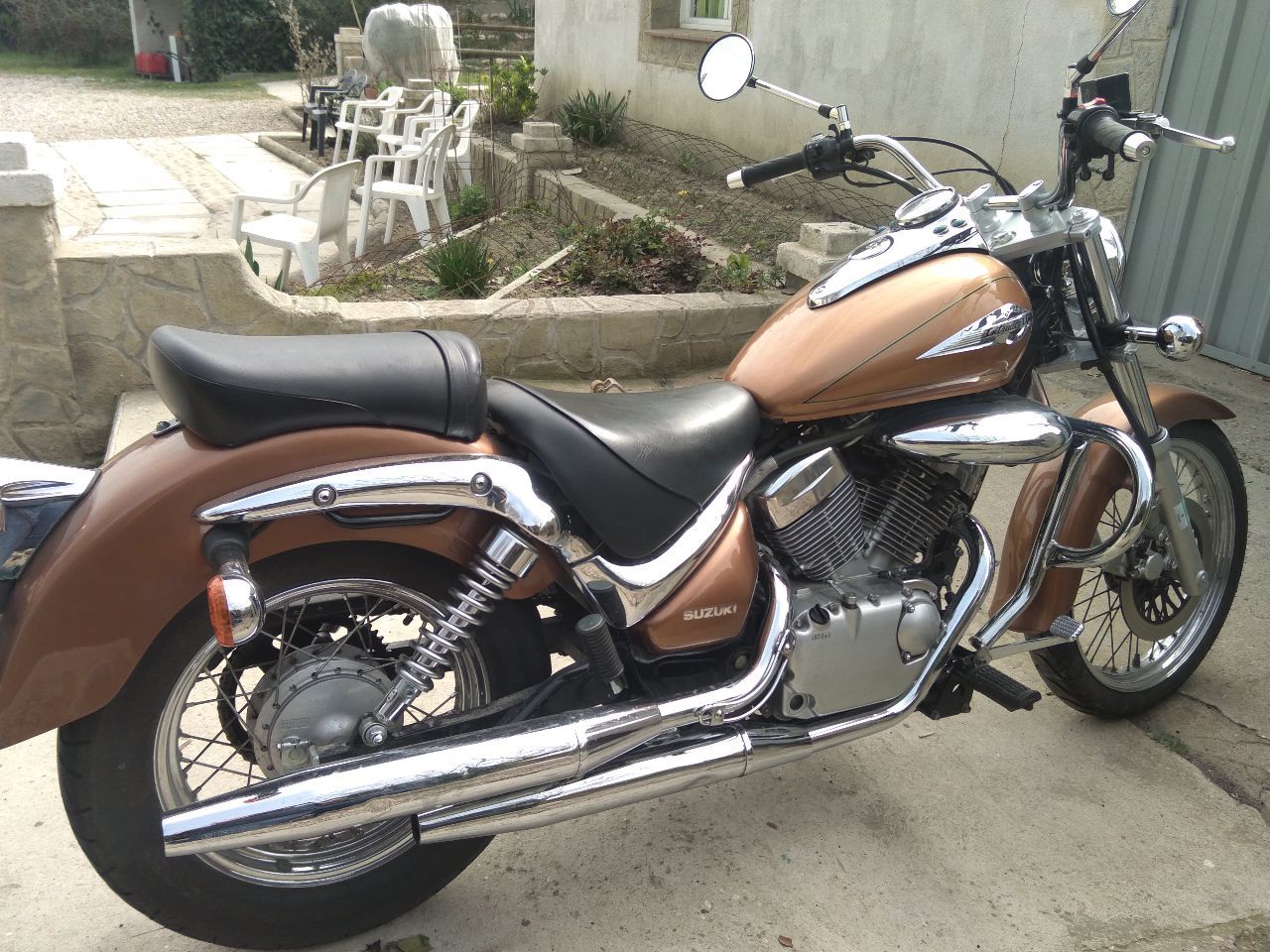 Photo SUZUKI INTRUDER 125