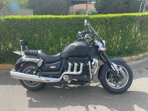 TRIUMPH ROCKET III 2300