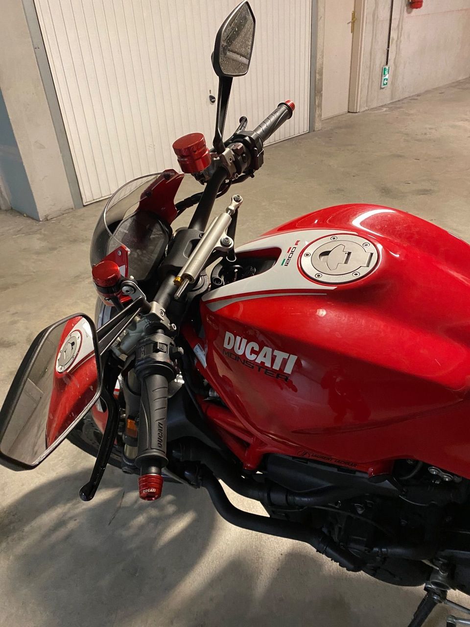 Photo DUCATI MONSTER 1200 R