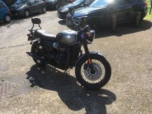 TRIUMPH BONNEVILLE T120 BLACK