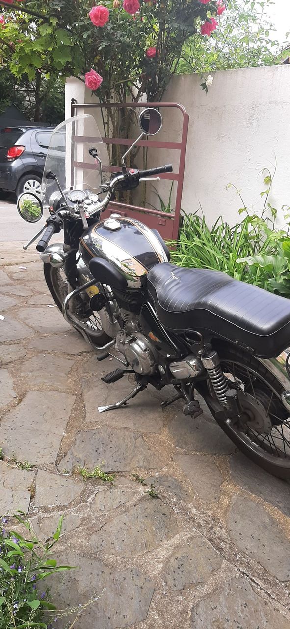 Photo ROYAL ENFIELD 500