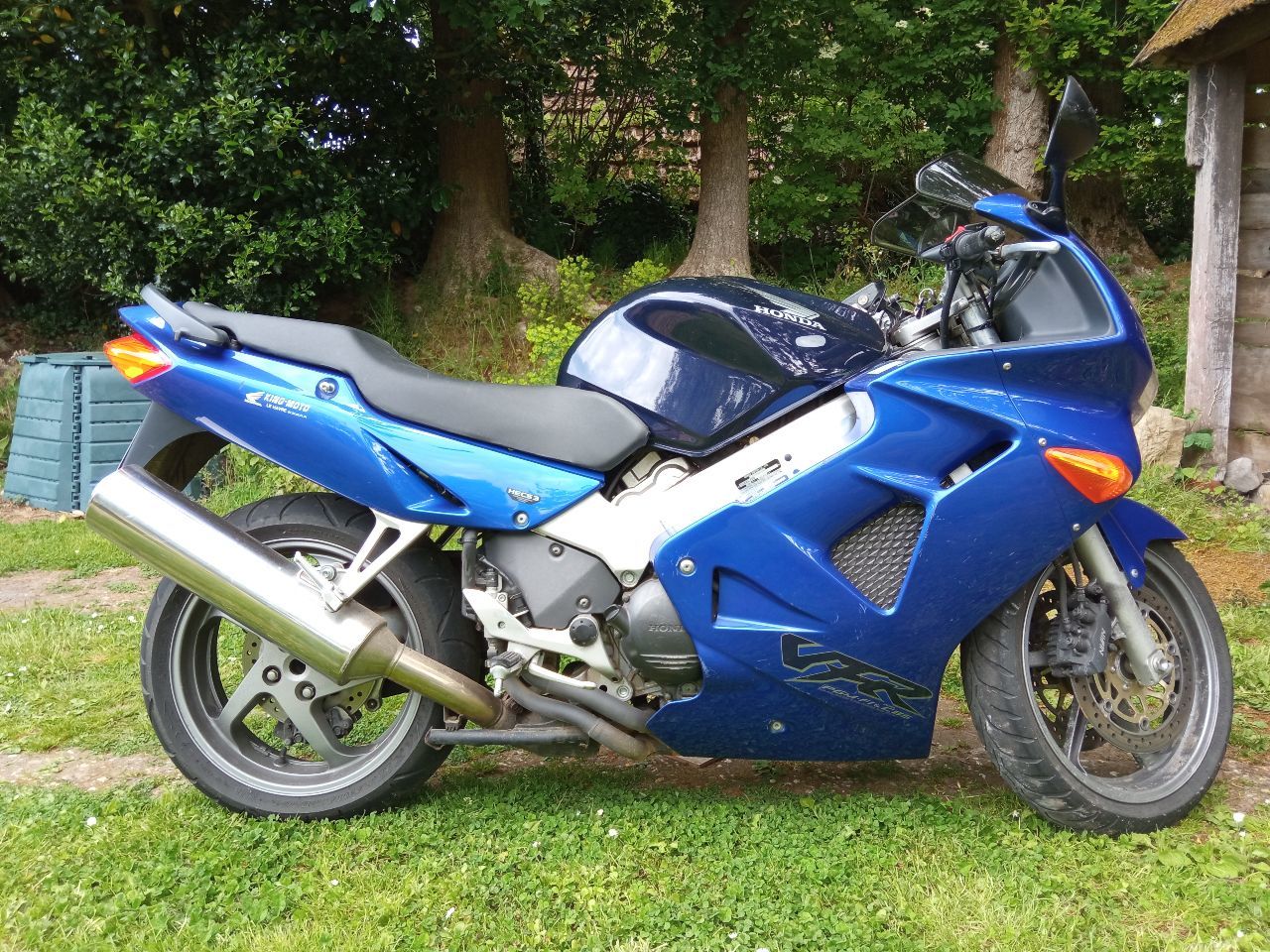 Photo HONDA VFR 800