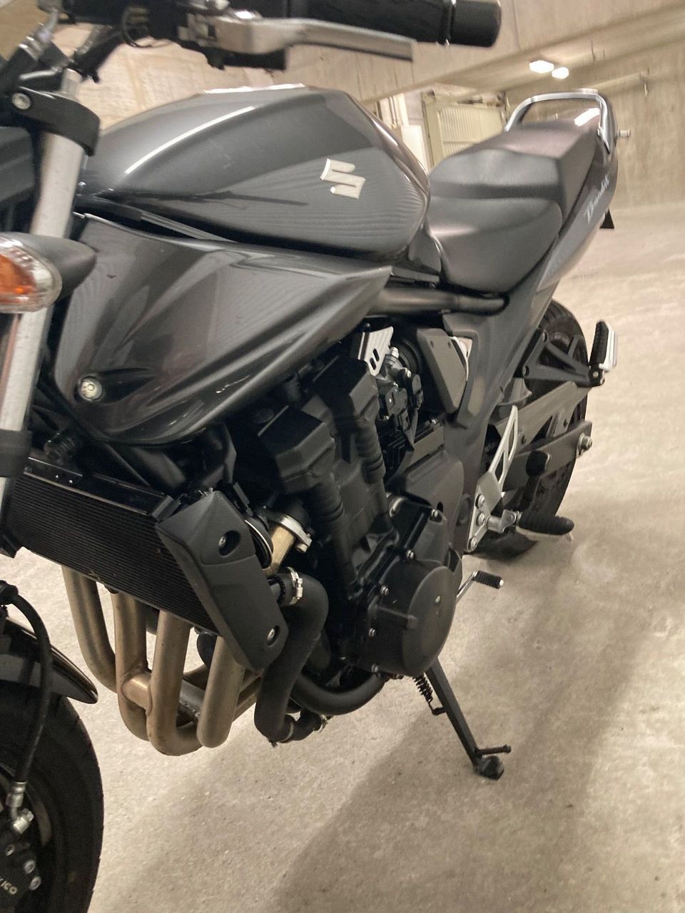 Photo SUZUKI BANDIT 650 N