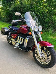 TRIUMPH ROCKET III 2300