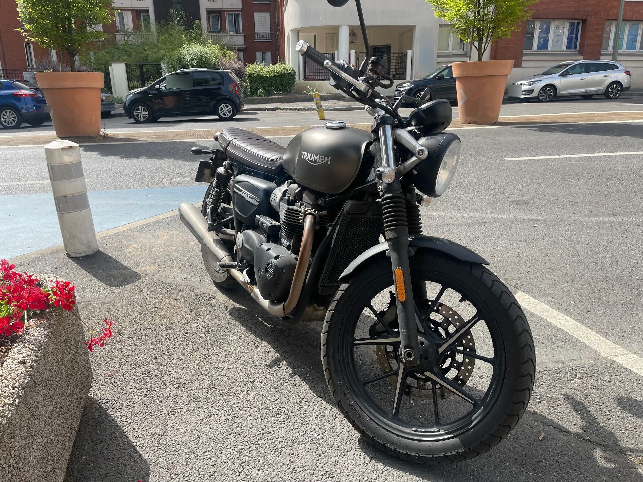 Photo TRIUMPH STREET TWIN