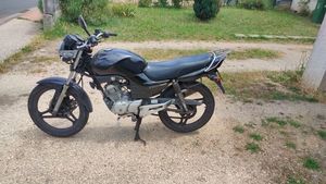 YAMAHA YBR 125