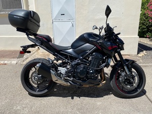 KAWASAKI Z900