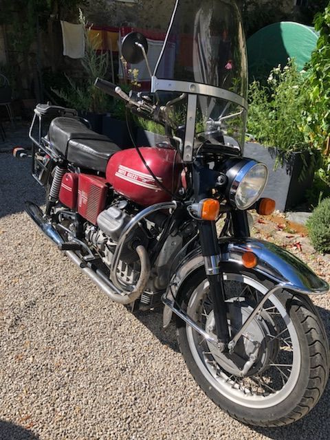 Photo MOTO GUZZI V7 GT