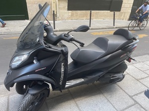 PIAGGIO MP3 500