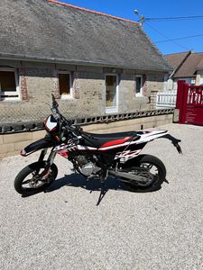 BETA SUPERMOTARD 125