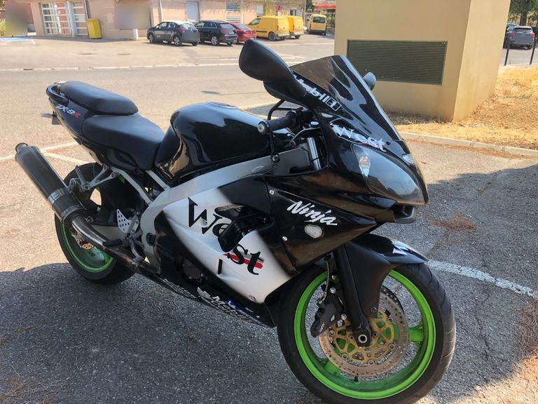 KAWASAKI ZX9R - Var - Bonnie&Car occasion