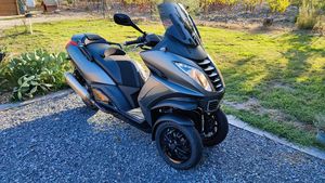 PEUGEOT METROPOLIS 400