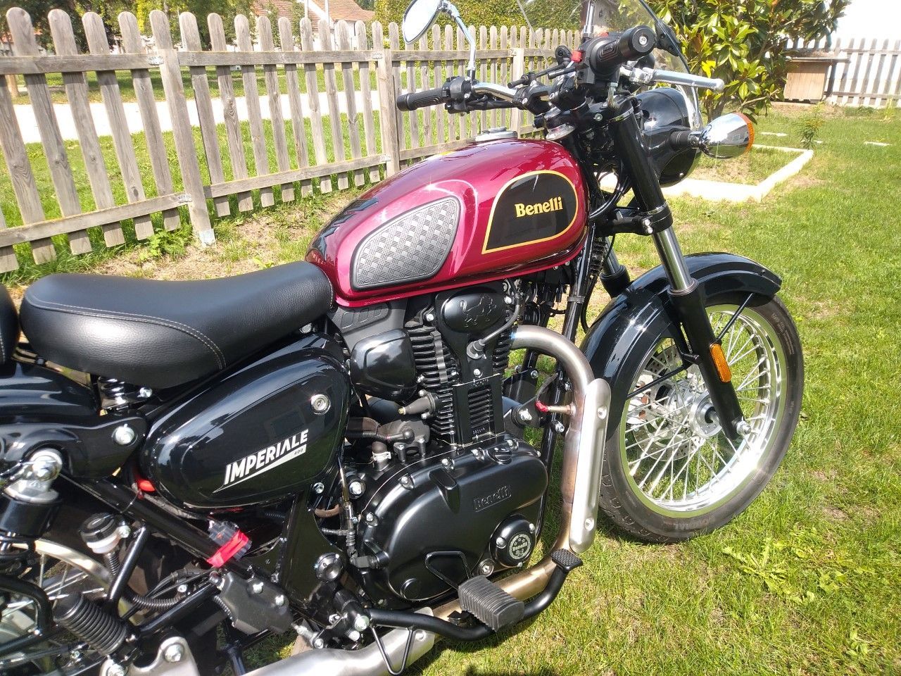 Photo BENELLI IMPERIALE 400