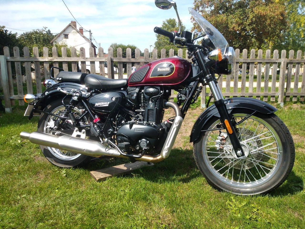 Photo BENELLI IMPERIALE 400