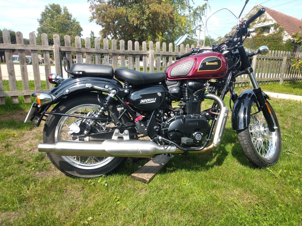 Photo BENELLI IMPERIALE 400