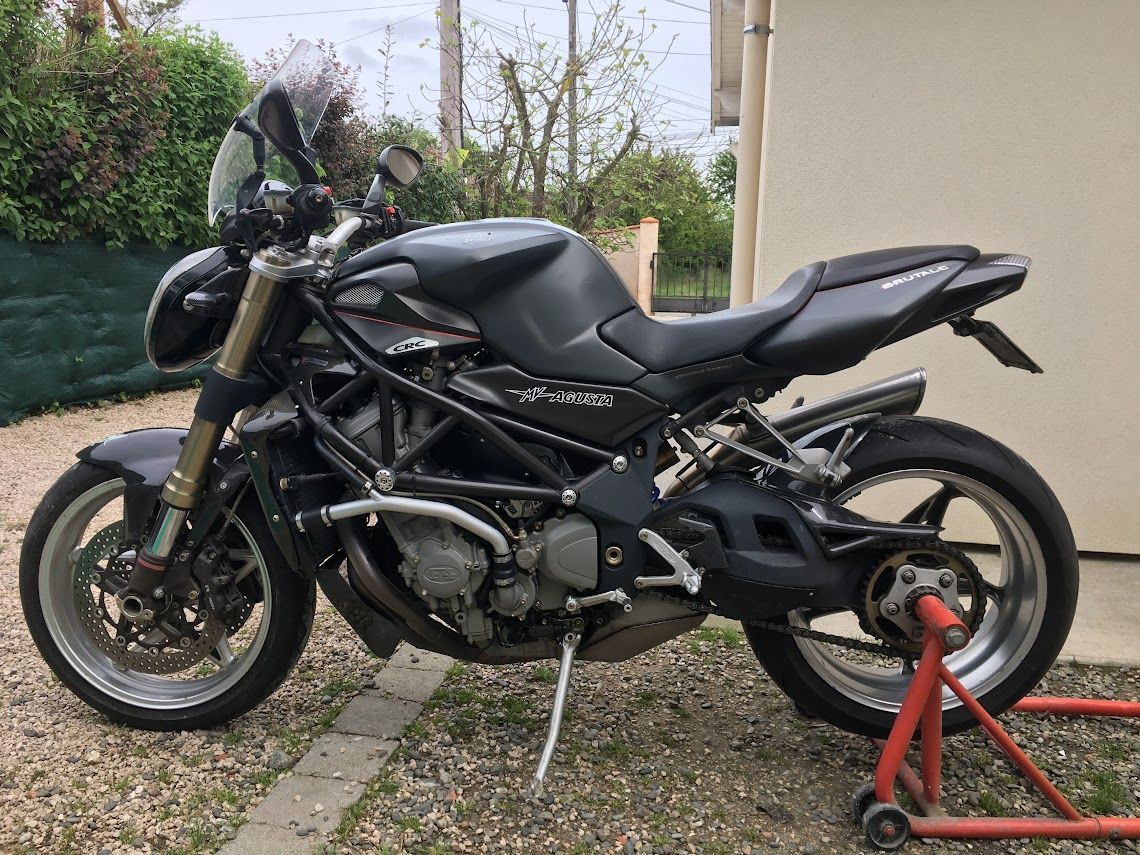 Photo MV AGUSTA BRUTALE 750