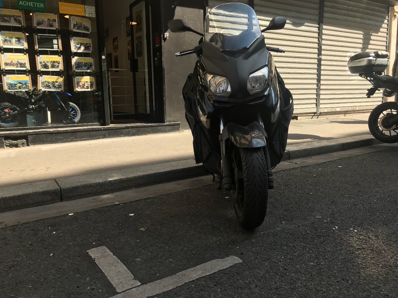 Photo YAMAHA X MAX 125