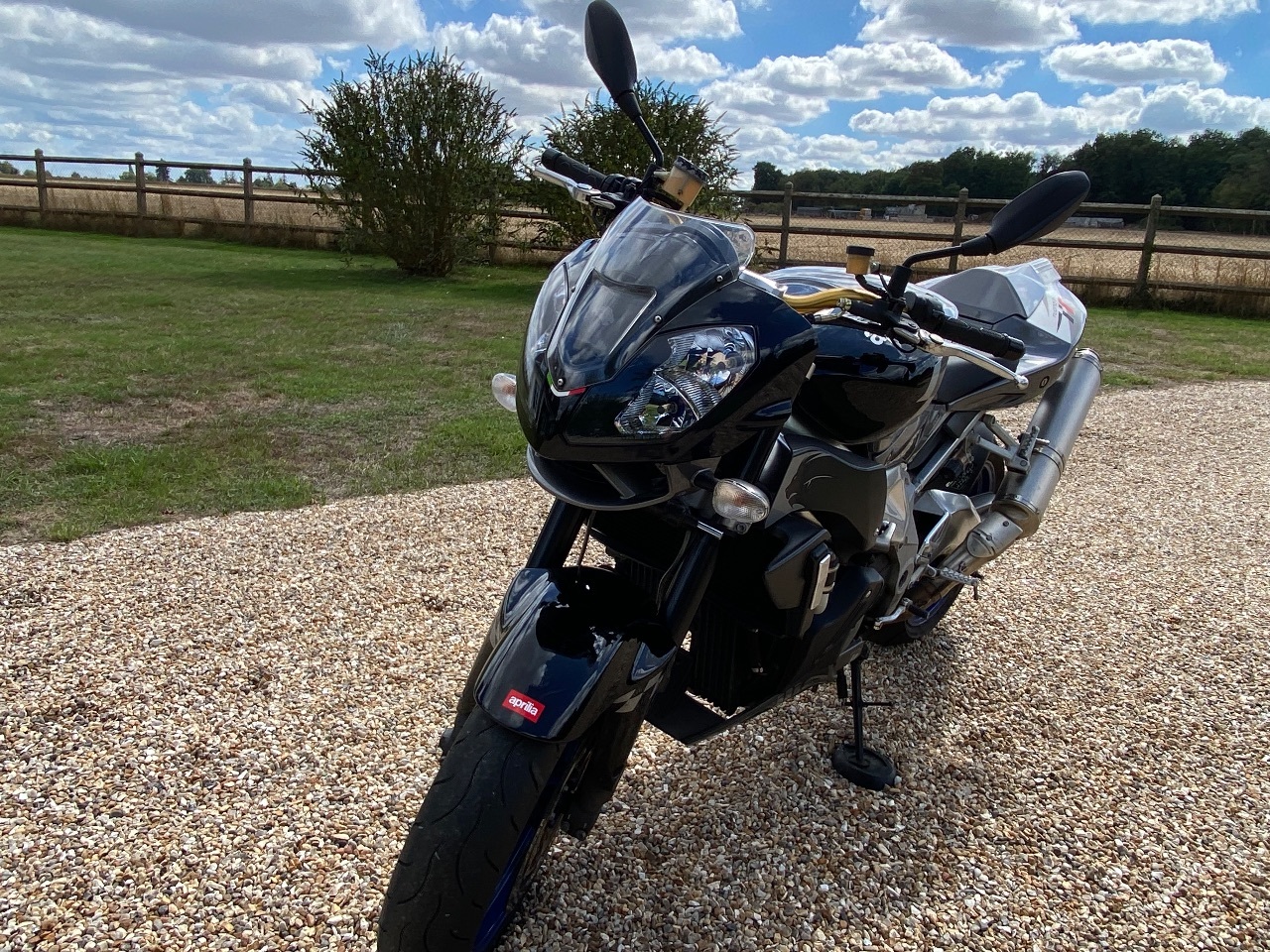 Photo APRILIA TUONO 1000