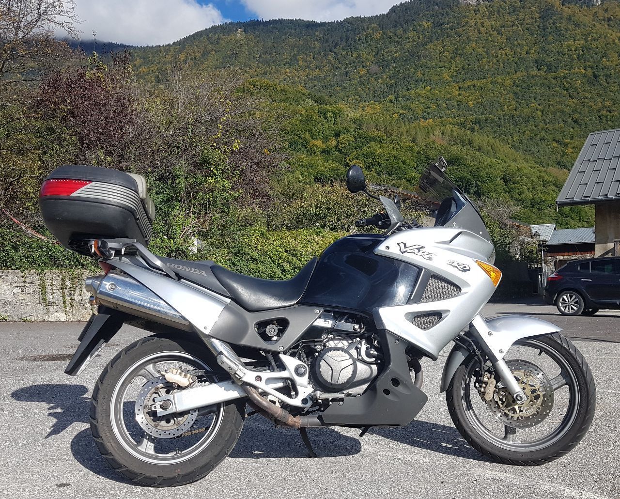 Photo HONDA VARADERO 1000