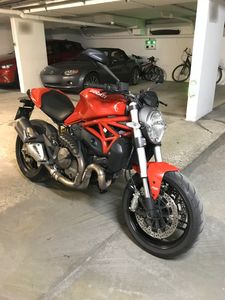 DUCATI MONSTER 821