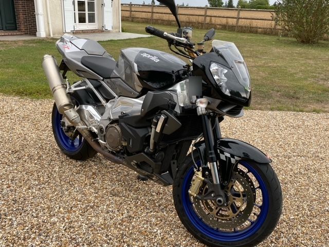 Photo APRILIA TUONO 1000