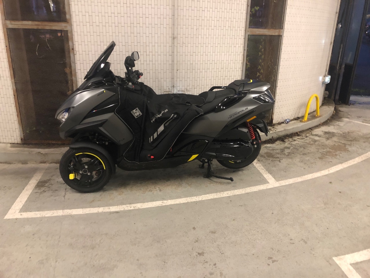 Photo PEUGEOT METROPOLIS