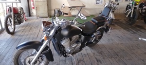 HONDA SHADOW 750