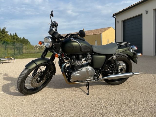 Photo TRIUMPH BONNEVILLE
