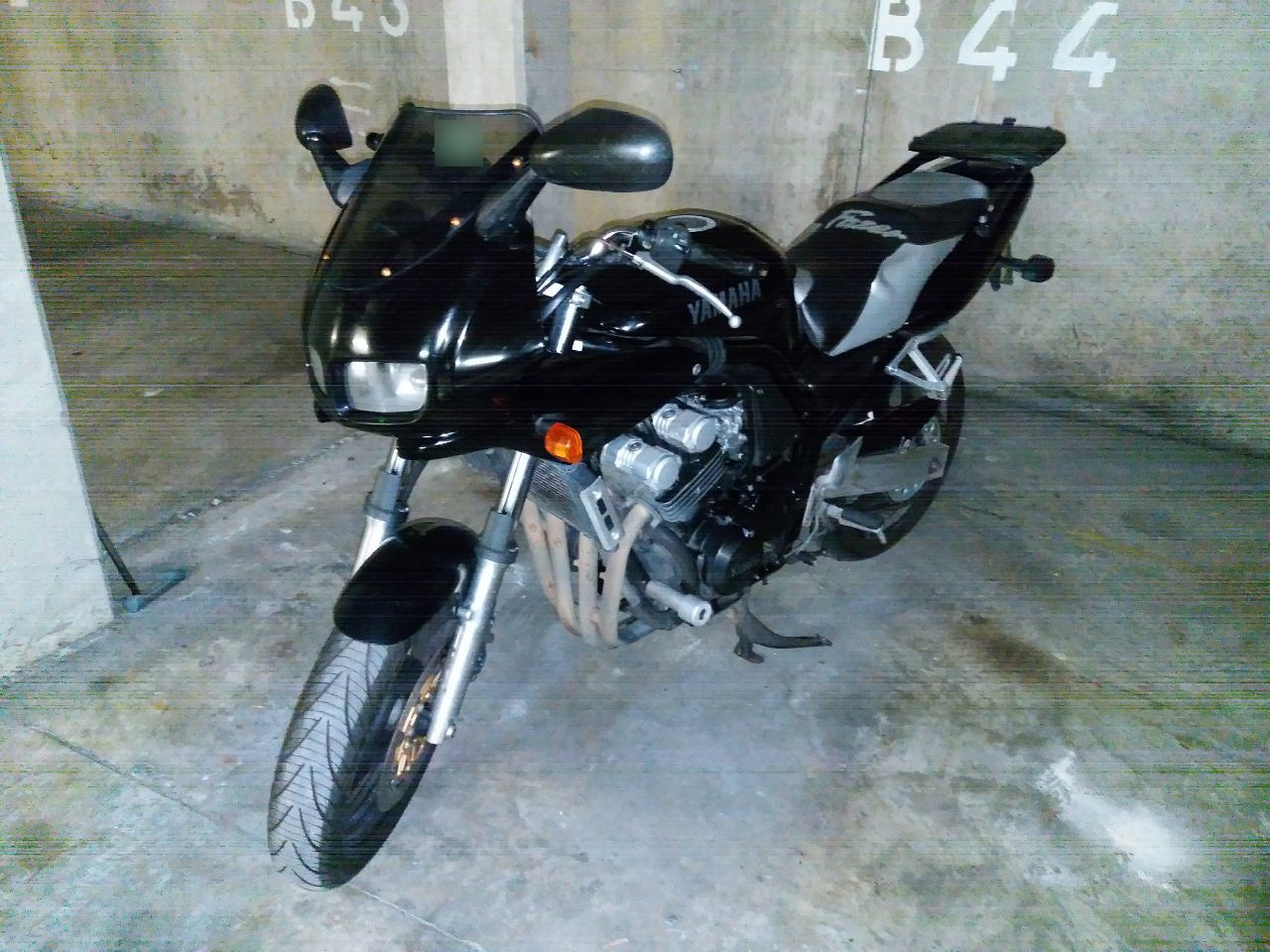 Photo YAMAHA FAZER 600