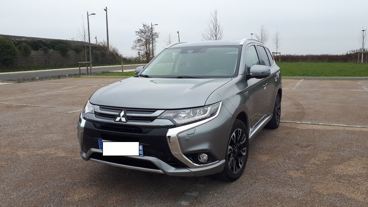Photo MITSUBISHI OUTLANDER