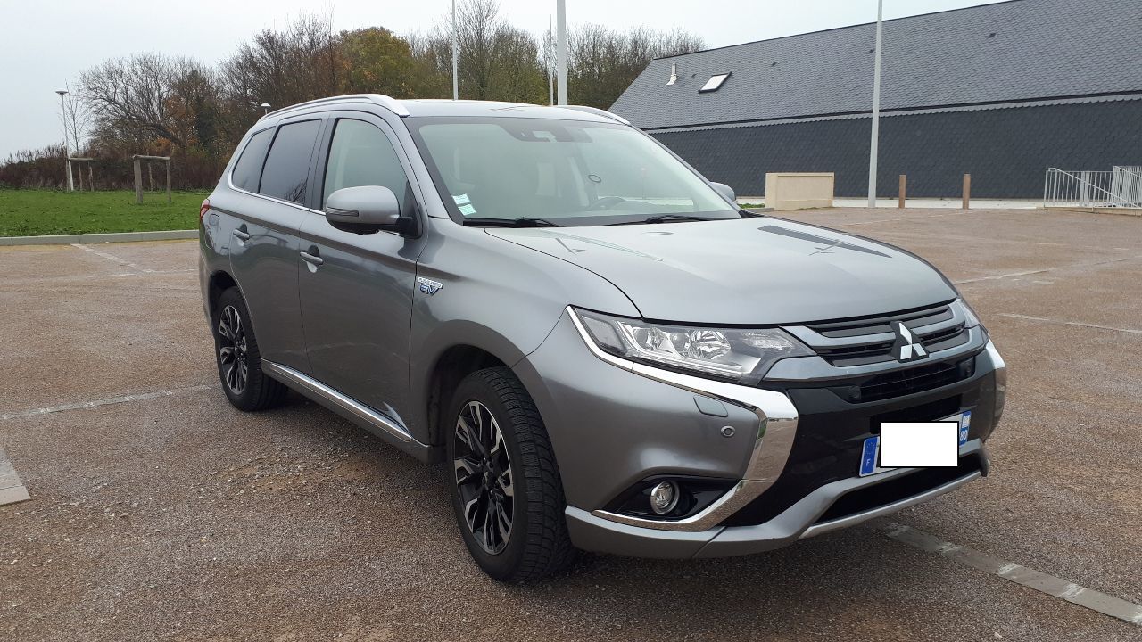 Photo MITSUBISHI OUTLANDER