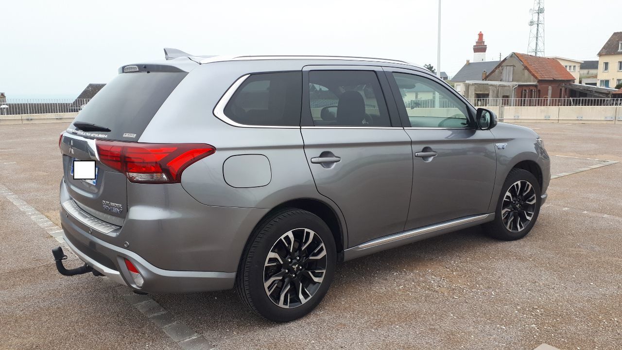 Photo MITSUBISHI OUTLANDER