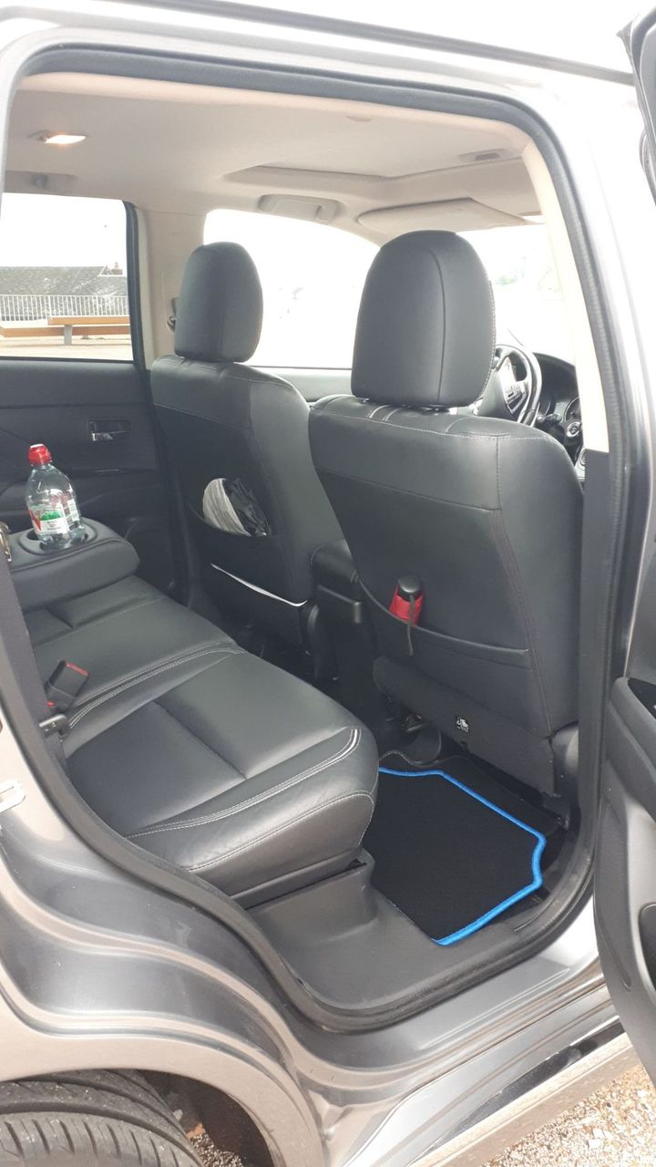 Photo MITSUBISHI OUTLANDER