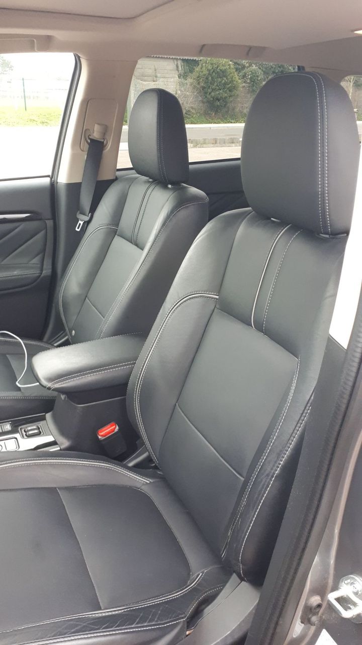 Photo MITSUBISHI OUTLANDER